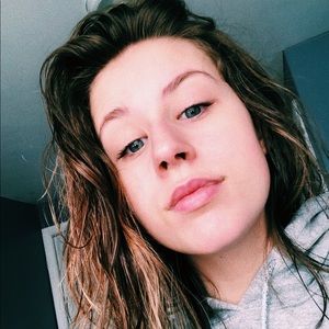 Meet your Posher, Maddie